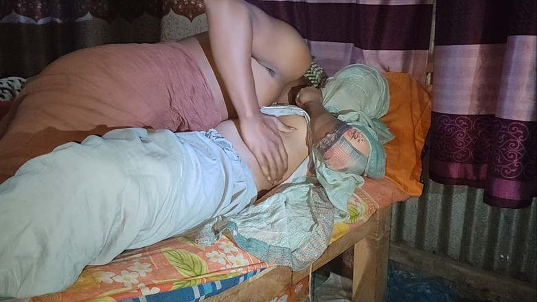 Rozi: Aku lagi asik pacar romantisku satu sama lain!