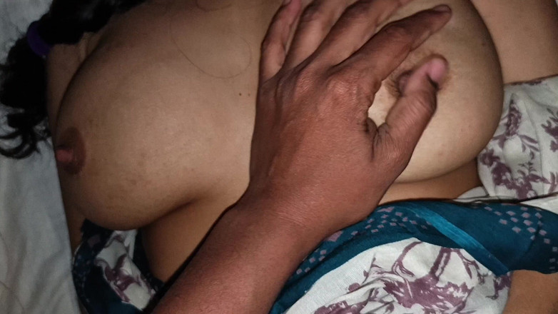 Hot Sudipa: Güzel Hintli köylü kadın tam sert seks videosu