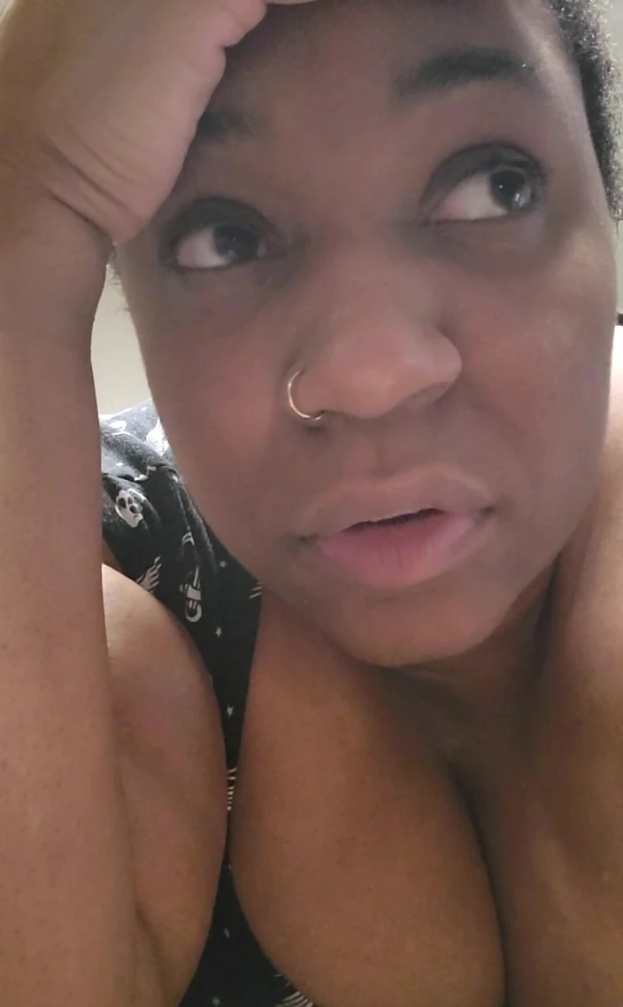 Josie4yourpleasure: I'm hungry. What's for dinner? I write and then immediately...