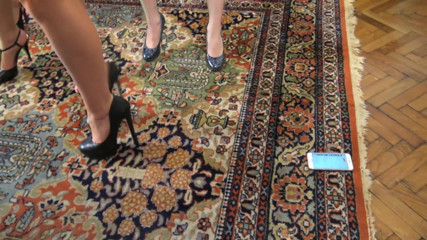 Leon Lambert Girls Twerk Parties CFNM: Pesta rumah thongs pearl dengan 4 awek yang menakjubkan