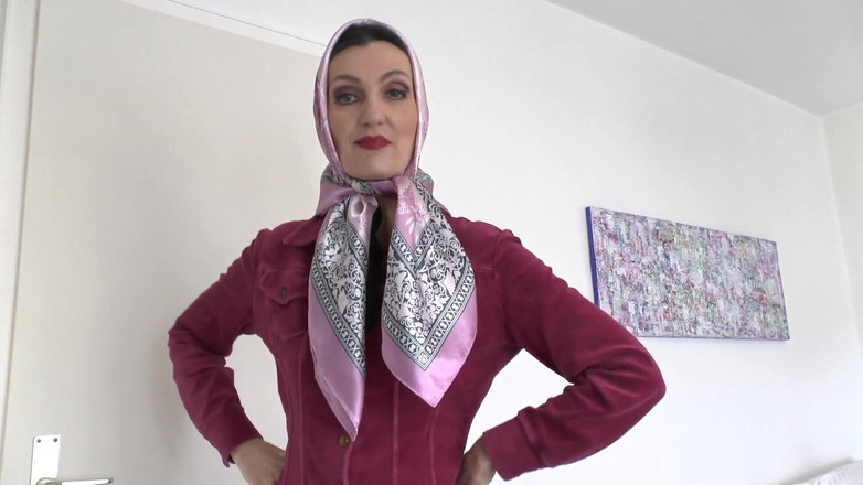 Lady Victoria Valente: Демонстрация красивых атласных платков, JOI, Леди Виктория Валенте