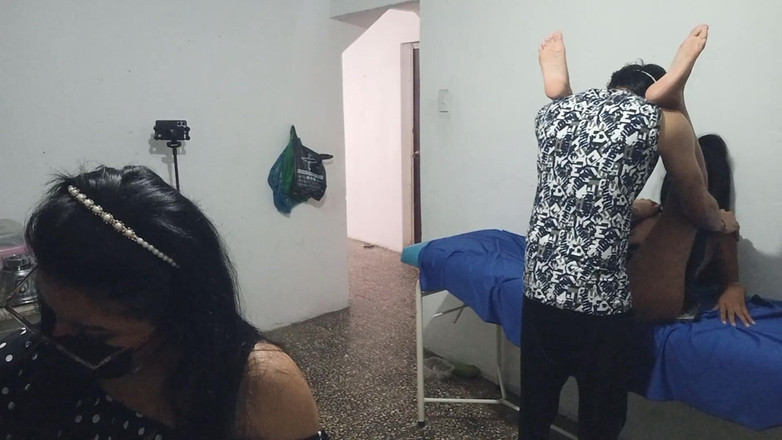 NEGRITA SEXY: Я був у гостях у свого сусіда, а потім прибув чоловік, який мені так подобається, щоб змусити нас бути хворобливими