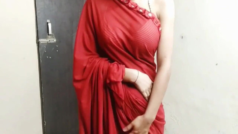 Desi college love: Desi junge stiefmutter priya hat betrügen und harten sex mit...