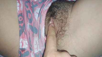 Wild fetish: Sex s mojí nevlastní sestrou, zatímco sledujeme televizi