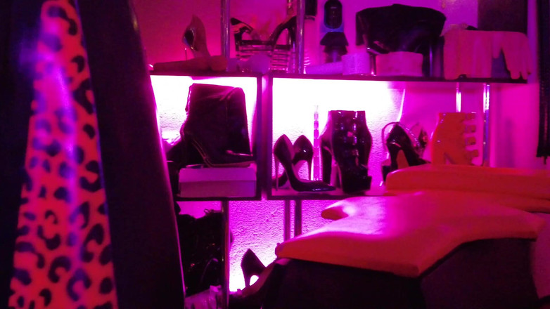 Eva Latexxx: Женское доминирование в латексе госпожи и фетиш БДСМ, страпон, каблуки, домина