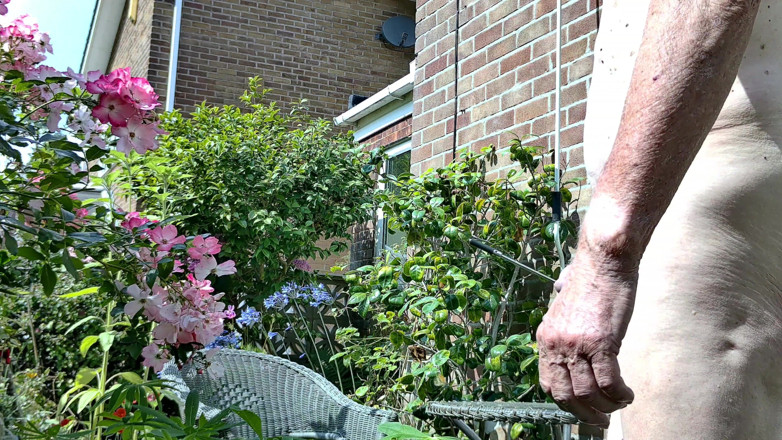 bigears: Edging and Sounding Outdoors with 1.7kg Weights
