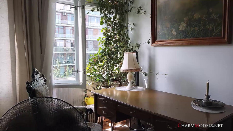 CharmModels: Seira a modelo peituda em lingerie transparente vermelha