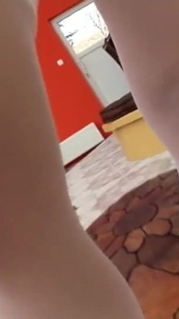 Nikita seksi alami lagi masturbasi memeknya
