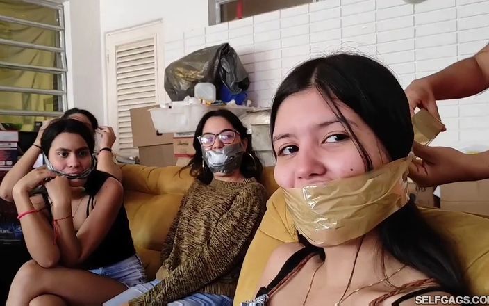Selfgags Latina Bondage: Il soffocamento di cinque ragazze sciocche