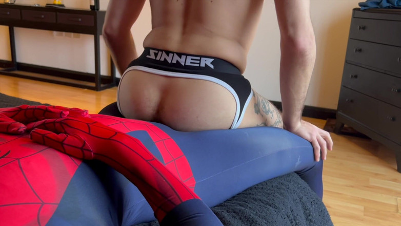 davidedpxxx: 흑인 스파이더맨의 거대한 질싸: 가면을 쓴 난간이 날 날 빨아