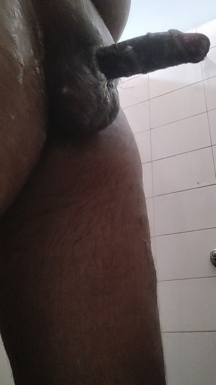Indian pune penis: Bathroom Masturbation