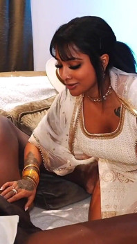 Yasmina khan Sgatte dal matrimonio per shadow due o due