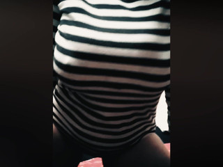 Mr_geenx: Skutečná nevlastní matka strávila noc v pokoji svého nevlastního syna....