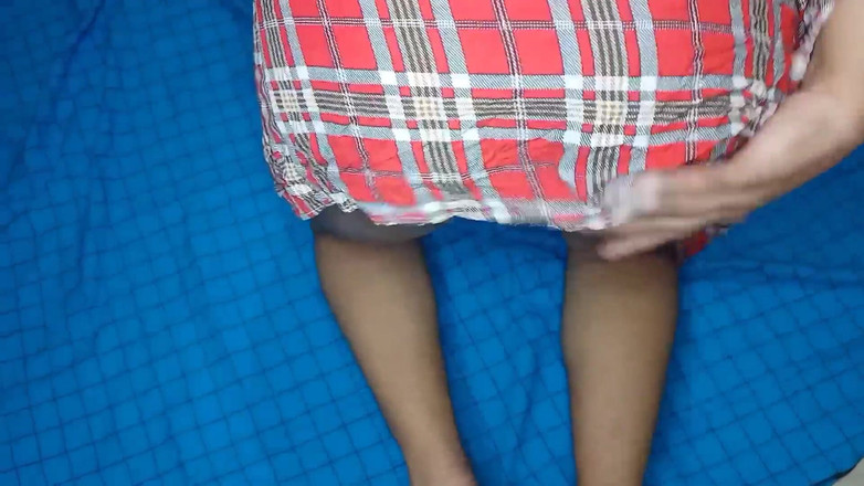 Neelima69: Південно-індійська тамільська тітонька