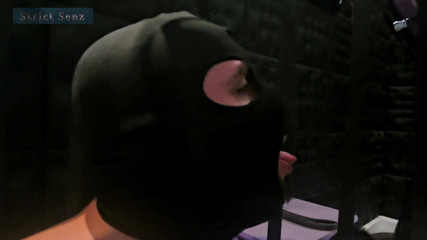 Strict Senz: Lady Zara Můj Lidský Popelník V Kleci Můj Lidský Nábytek...