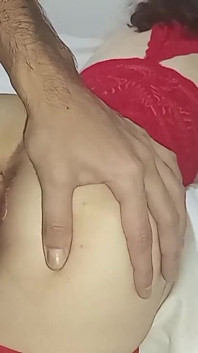 Sie bekommt es für mich auf alle vieren und lässt meinen schwanz glänzen Ganzes video