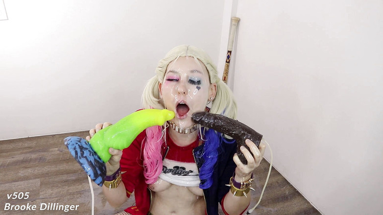 Brooke Dillinger: Harley Quinn bukkake gruppknull