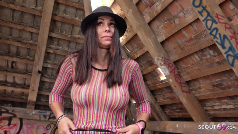 Full porn collection: Alman kayıp yerde seksi kaltak Jessy Jey ile sert riskli...