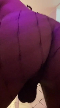 Tgirl Twerks Big Ass