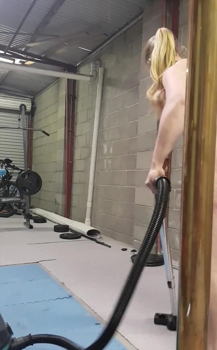 Michellexm: Nude Tidying My Gym, Putting Away the Weights and Vacuuming