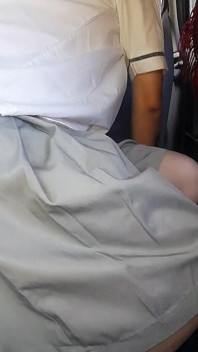 Crossdresser Asia Memakai Pakaian Seragam Awek Sekolah Grey