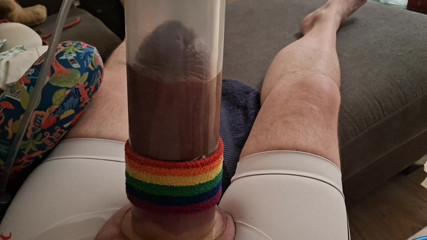 Monster_Meat_: Pumpování velkého penisu