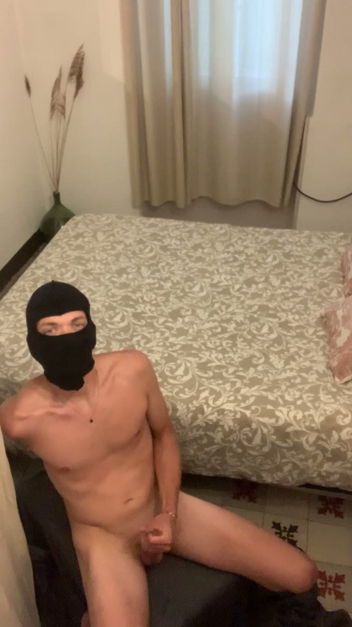 Gabriel Loma: Masturbation When the Maid Is at Home