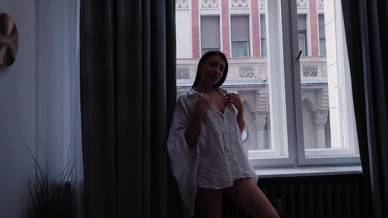 Talia Mint: Waking up Beside Me