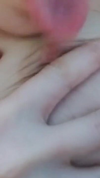 วิดีโอยามเช้าจากห้องน้ำ ฉันแน่ใจว่าคุณจะแตกพุ่งใส่ฉัน