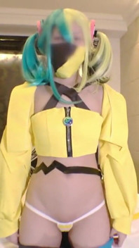 Cosplay stemmingsexplosie. E Cup schoonheid verandert speelse energie in een gevaarlijk privé-optreden, volledig hoek 2