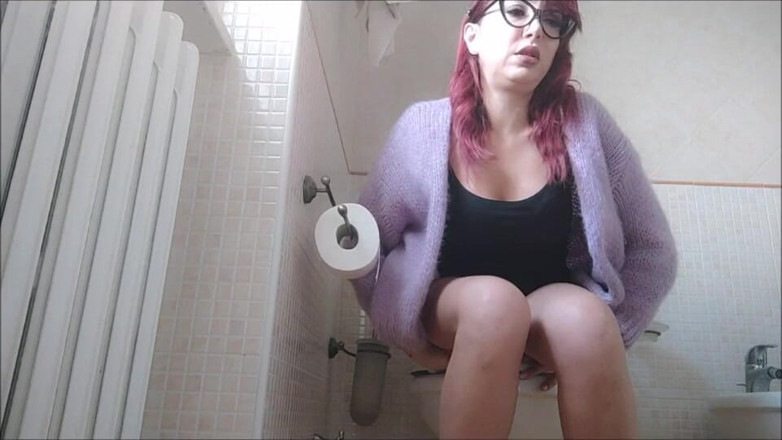 savannahamatoriale: Hot sounds from the bathroom