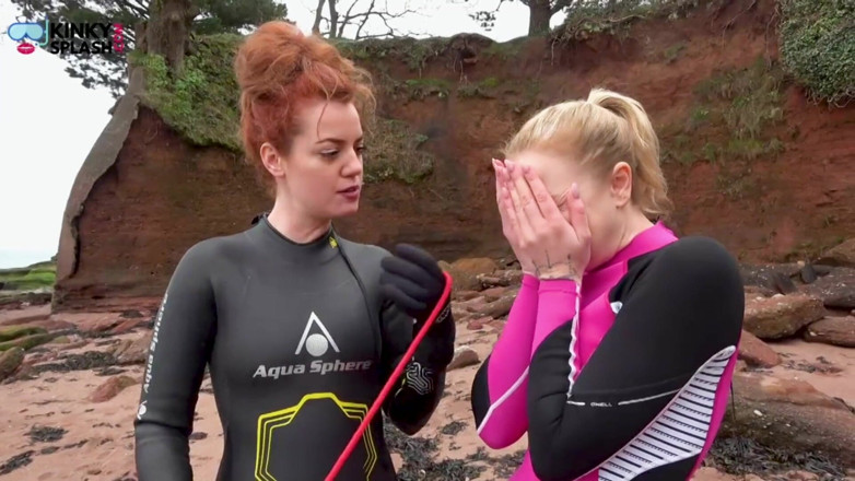 UKCuteGirl Lucy Lauren: Öffentliches strandsklaventraining mit neopren-herrin zoe Page