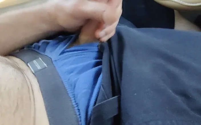Sexyguy363: Me strokin in the car with cum shot!