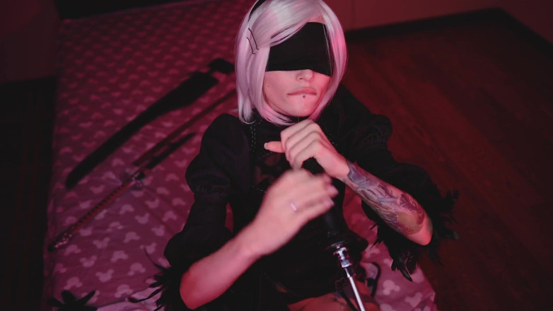 Mysweetalice: Grote zwarte lul Nier Automata cosplay grote zwarte lul pijpbeurt...