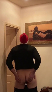Mature Man Showing His Ass