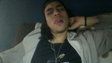 AlexAlejandro13: Mmm, fühl meine Zunge