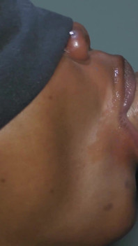 Sudut pandangan pertama blowjob dengan mulut Ebony Sluty yang suka menelan air mani saya