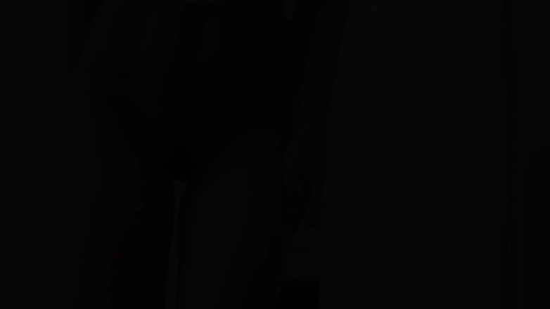 1THELMA: पैंटी और ब्रा आजमाइश