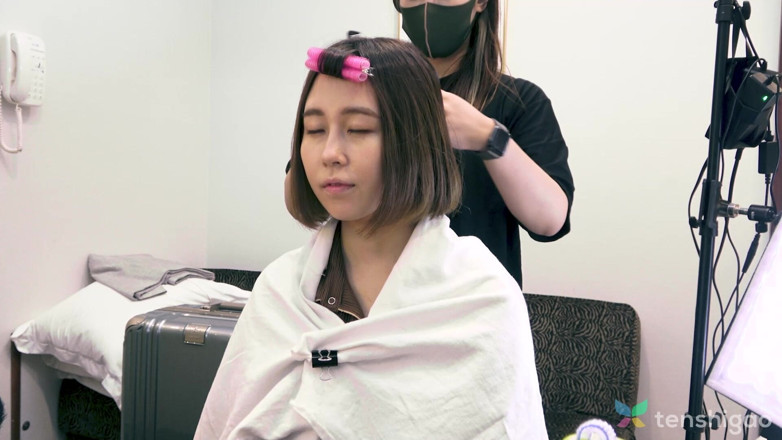 Tenshigao Backstage: Kurumi Aoyama hinter den kulissen