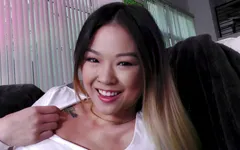 Lulu Chu chupa seu fã número um!