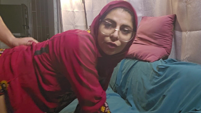 MiaNIqab: Ik hou echt van poesje naar mond