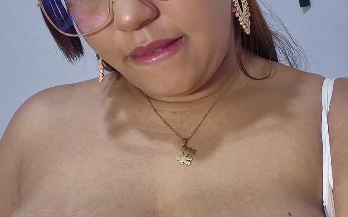 Keilimar Gomez: 내 베프와 섹스할 준비가 된 파티에서 오는