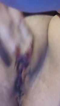 Pengen liat memek besranya