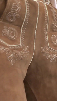 Lederhosen bávaro: sé mi culo y semen, Lady Victoria Valente