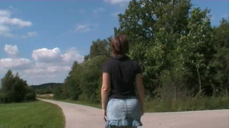 Popp Sylvie: German Teen - Pissing
