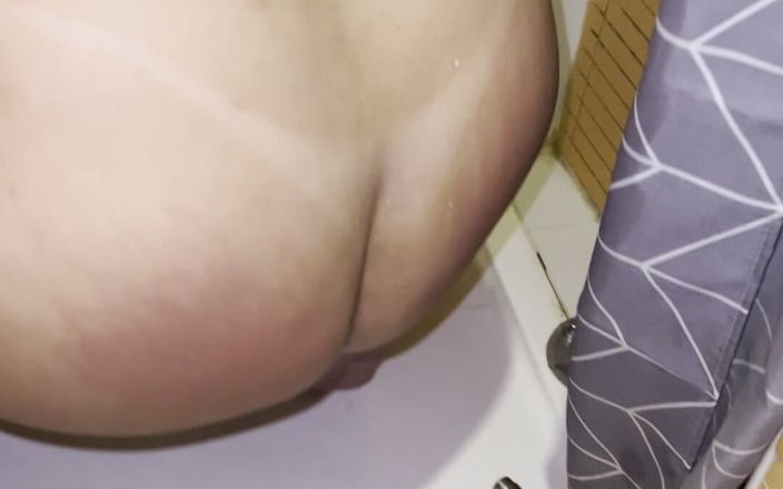 Weslley Bull: M-am pișat în curul transsexualei folosind speculumul