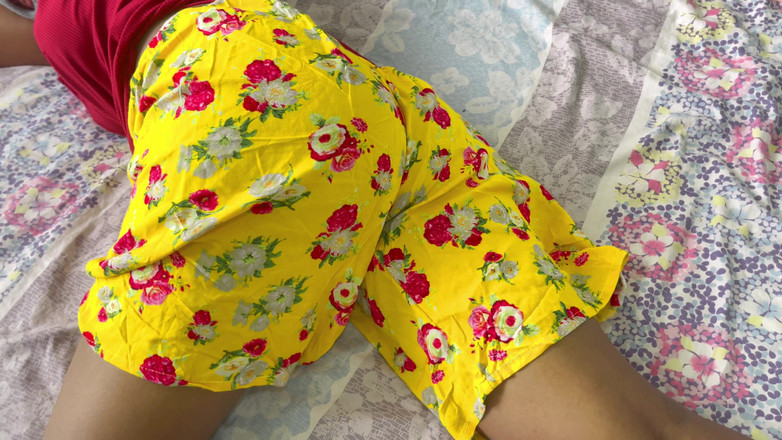 Aathiyaa: 継姉妹ロマンチックなセックス