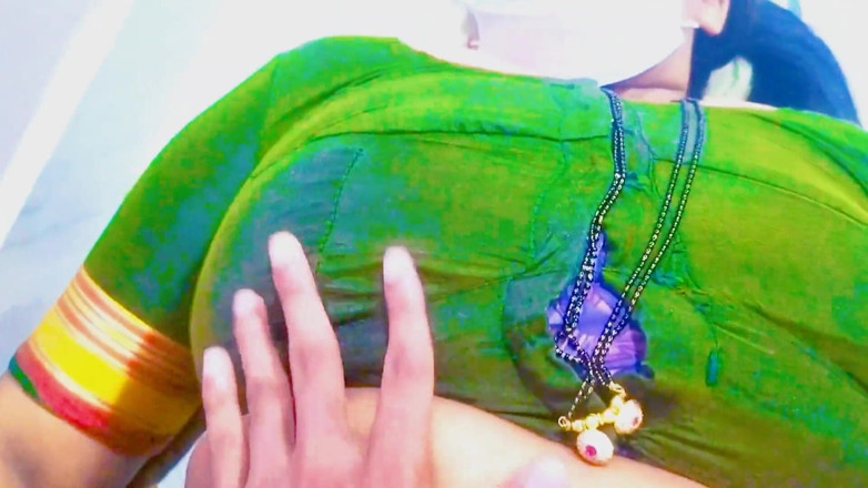 Sexybhabhi999: หนุ่มอินเดียเย็ดกับหญิงอินเดียอวบวัยเซ็กส์แข็งๆ