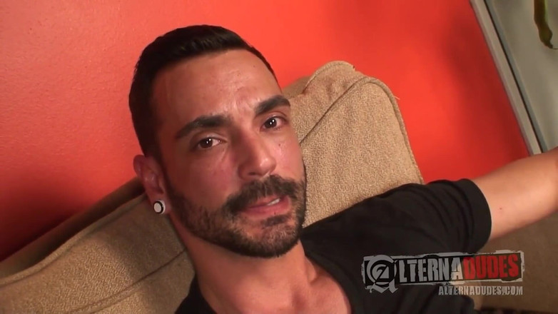 Alterna dudes: Татуированная скейтерша чувак Джек с мясистым членом отбивает соло