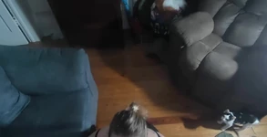 Baise sur le canapé en POV - pipe